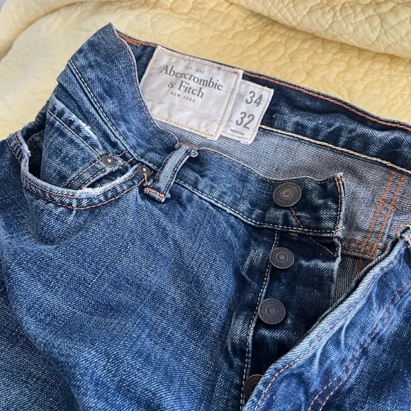 Men's Abercrombie & Fitch Blue Jeans - Picture 4 of 4